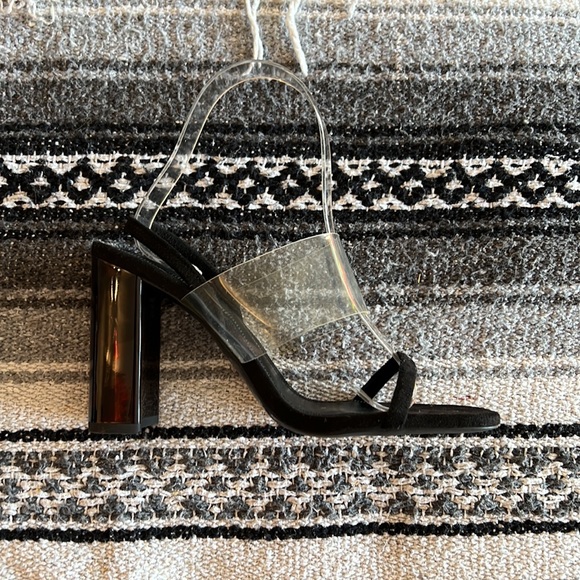 Zara vegan suede / clear plastic, 3 strap, 4’ black heels - Picture 11 of 12